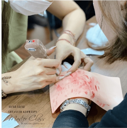 học phun môi nam glowlips quỳnh ngaArtboard 51-8